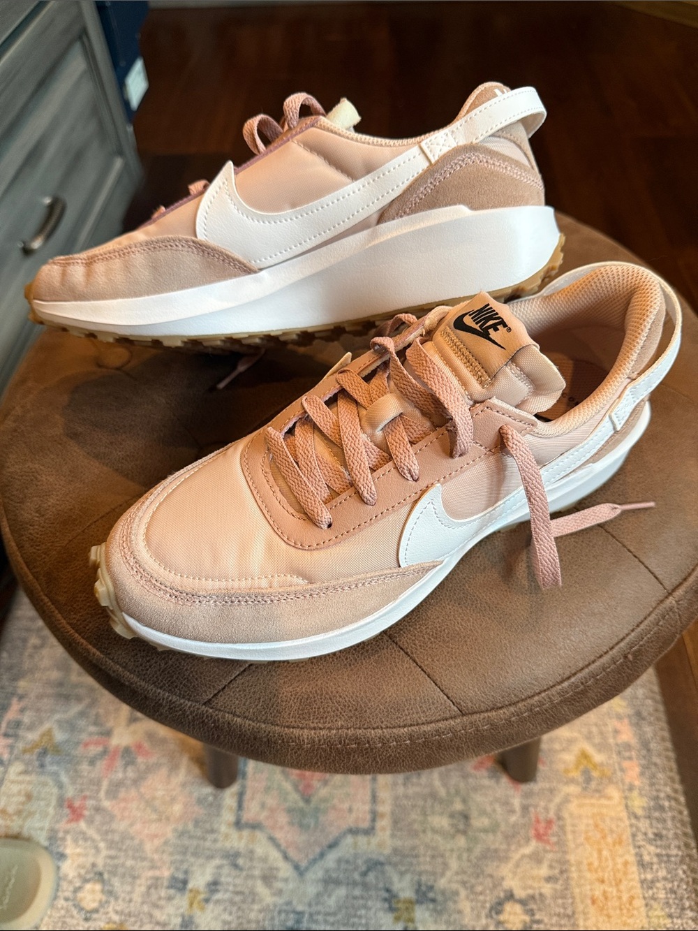 Nike Women's waffle debut in Pink Oxford 8.5